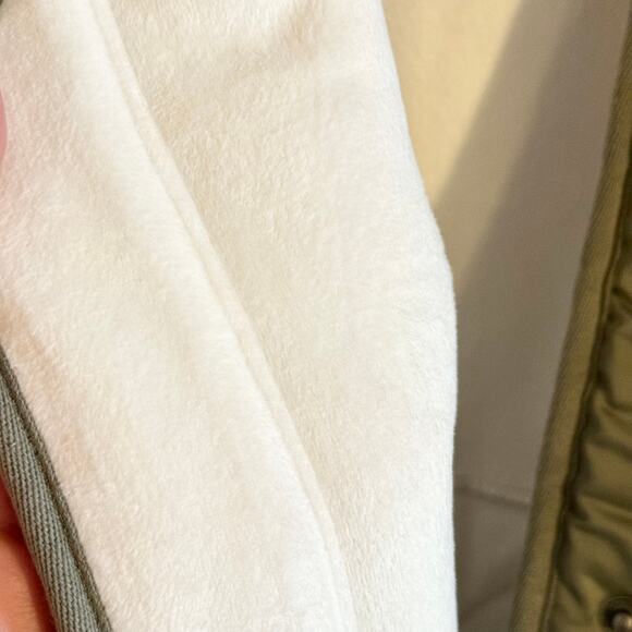 Abercrombie & Fitch Quilted Sherpa jacket coat L NWT - Picture 6 of 9